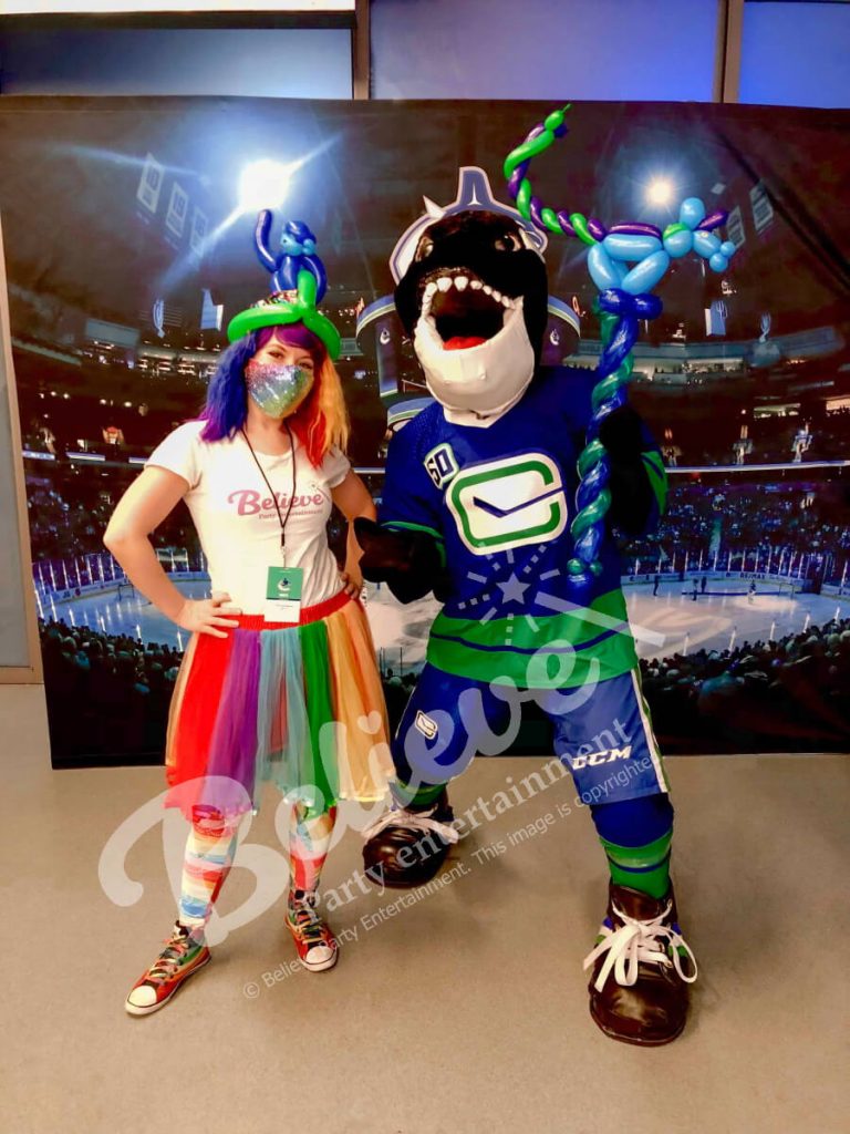 Balloon Twister Vancouver Canucks Mascot Fin