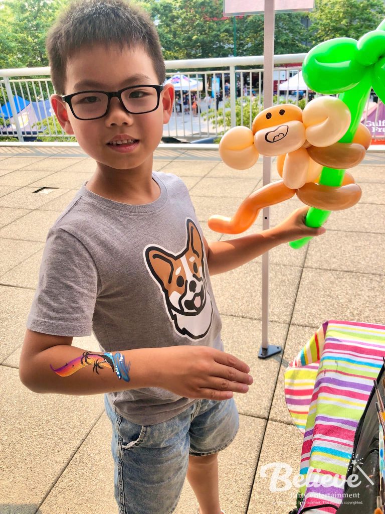 Monkey balloon animal for kids in Vancouver